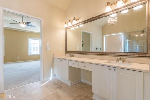 1032 Panoramic Pt, Buford, GA 30518 photo 19
