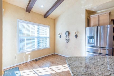 1032 Panoramic Pt, Buford, GA 30518 photo 9