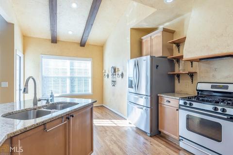 1032 Panoramic Pt, Buford, GA 30518 photo 12