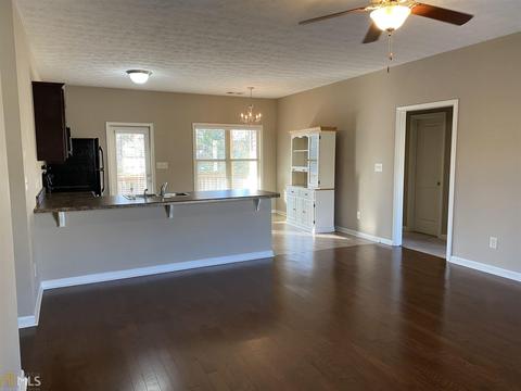 530 S Page St, Lagrange, GA 30241 photo 3