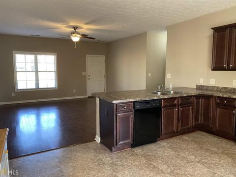 530 S Page St, Lagrange, GA 30241 photo 5