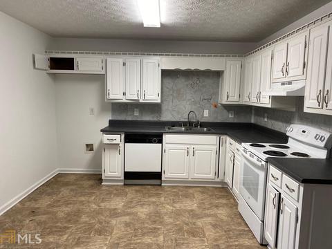 215 Chimney Ct, Covington, GA 30014 photo 5