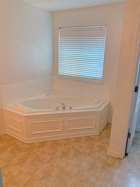 180 Heaton Dr, Covington, GA 30016 photo 12