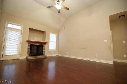 204 N Pointe Dr, Lagrange, GA 30241 photo 3