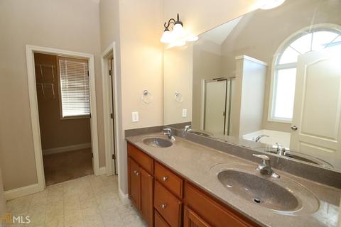 204 N Pointe Dr, Lagrange, GA 30241 photo 15