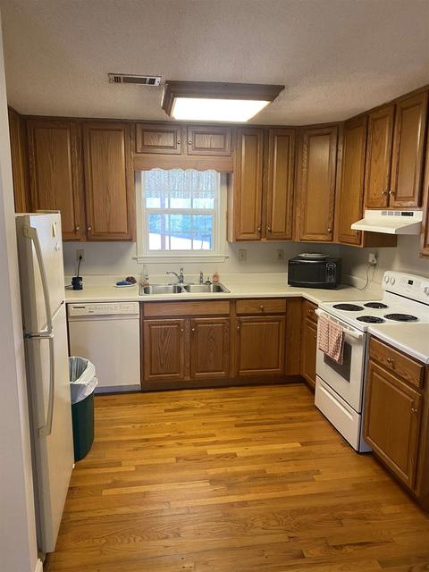 582 Ridgeway Rd, Jackson, GA 30233 photo 5