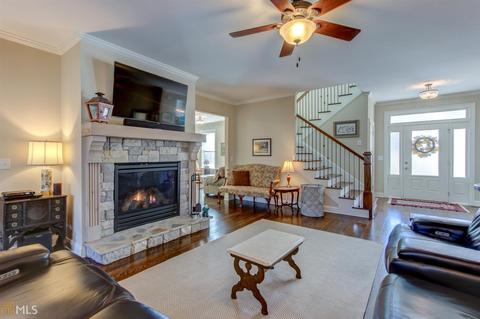 105 Crystal Ct, Tyrone, GA 30290 photo 4