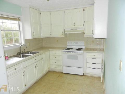 6109 Sorrell St, Covington, GA 30014 photo 9