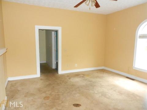 6109 Sorrell St, Covington, GA 30014 photo 3