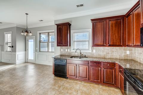 177 Luke, Hampton, GA 30228 photo 11