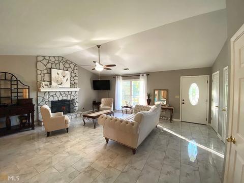 2835 Brookton Ln, Dacula, GA 30019 photo 2