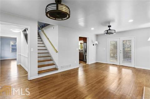 3841 Chamblee Dunwoody Rd, Chamblee, GA 30341 photo 16