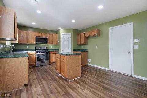 863 Brisley, Hampton, GA 30228 photo 2