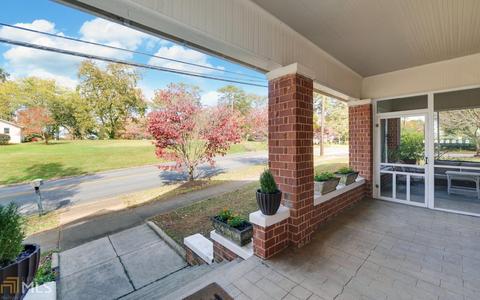 404 E Doyle St, Toccoa, GA 30577 photo 4