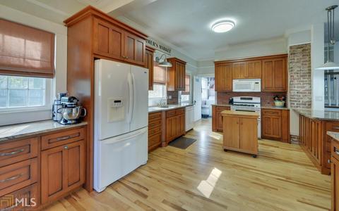 404 E Doyle St, Toccoa, GA 30577 photo 16