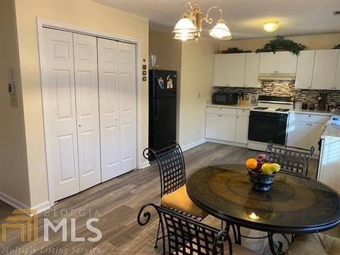 7131 New Dale Rd, Rex, GA 30273 photo 8
