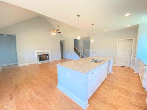 512 Lago Ct, Lagrange, GA 30241 photo 8