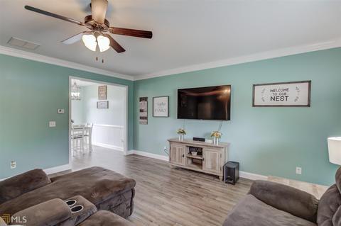 1035 Sutherland Dr, Winder, GA 30680 photo 5