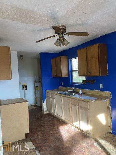 215 S Kight Dr, Lagrange, GA 30240 photo 2
