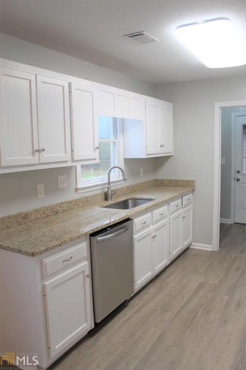 402 Merrill Ct, Lagrange, GA 30241 photo 10