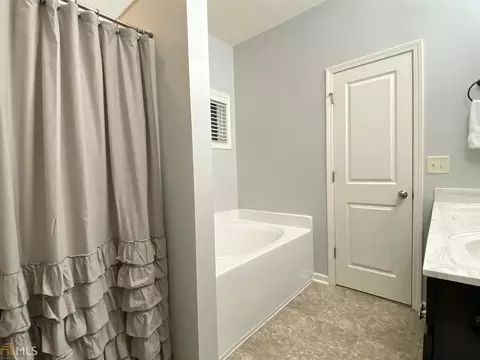 232 Edgemont Ct, Lagrange, GA 30240 photo 12