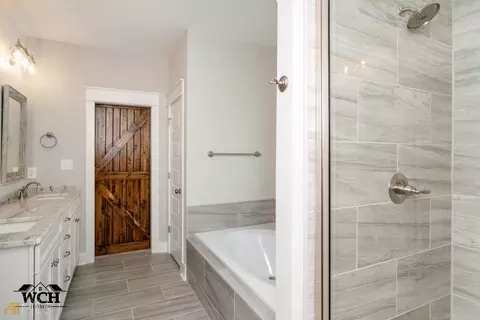 402 Stonegate Trl, Perry, GA 31069 photo 7