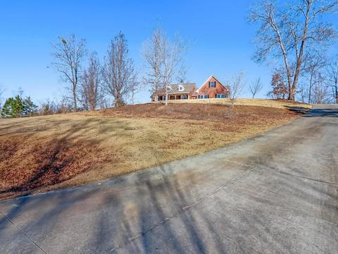 17 Bryant Dr, Toccoa, GA 30577 photo 2