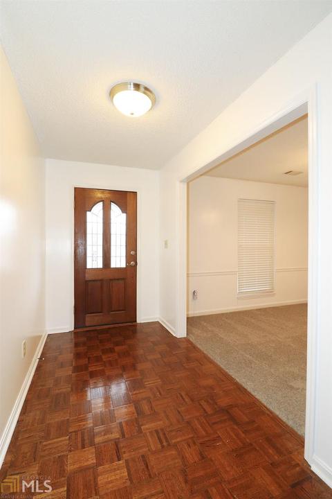 118 S Beaver Run Dr, Warner Robins, GA 31088 photo 4