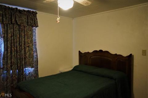 406 E Smith St, Claxton, GA 30417 photo 7