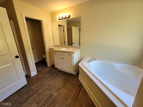 2329 Spring Brook Dr, Monroe, GA 30655 photo 9