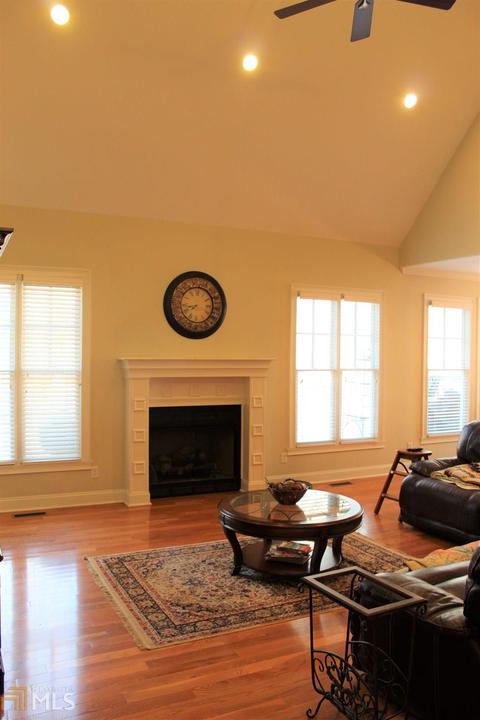 206 Edgefield Ct, Lagrange, GA 30240 photo 9