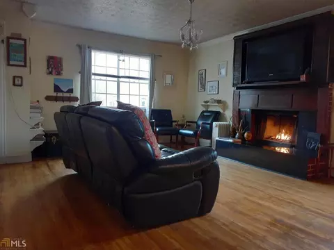 899 Second St, Stone Mountain, GA 30083 photo 4