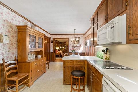 5848 Foxfield Trl, Rex, GA 30273 photo 10