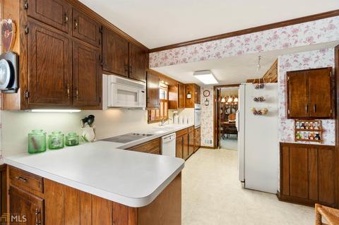 5848 Foxfield Trl, Rex, GA 30273 photo 12