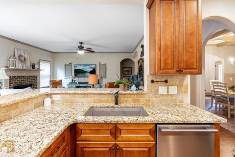 829 Archie Dr, Mcdonough, GA 30252 photo 9