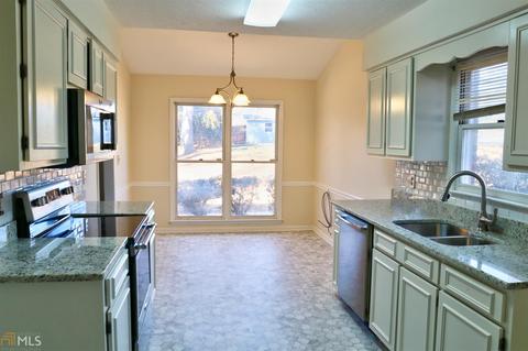 101 Brookshire Dr, Lagrange, GA 30240 photo 4