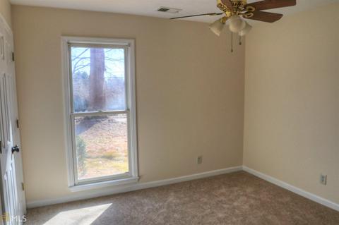 101 Brookshire Dr, Lagrange, GA 30240 photo 9