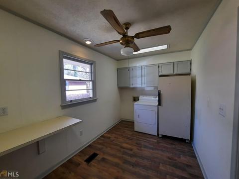 205 Spring St, Warner Robins, GA 31088 photo 3