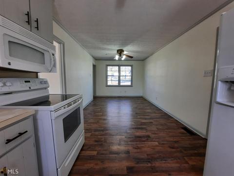 205 Spring St, Warner Robins, GA 31088 photo 5