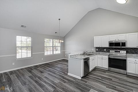 313 Yorkshire Trce, Hampton, GA 30228 photo 10