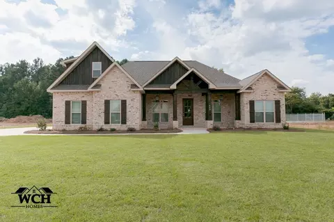 423 Stonegate Trl, Perry, GA 31069 photo 1