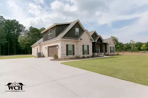 423 Stonegate Trl, Perry, GA 31069 photo 3