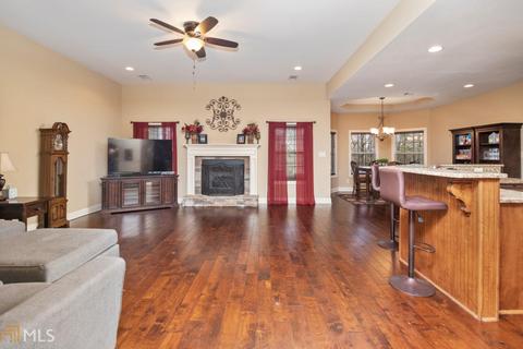 136 Hamilton Lake Dr, Lagrange, GA 30241 photo 4