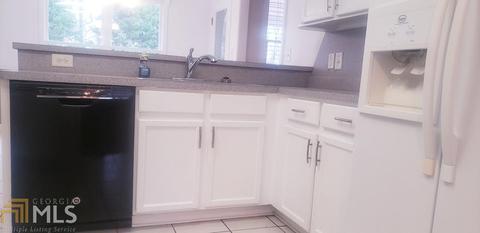 85 Dearing Woods Ct, Covington, GA 30014 photo 10