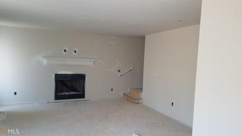 228 Hampton Dr, Jefferson, GA 30549 photo 2