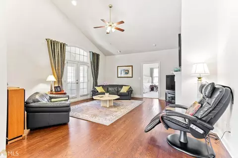 2902 Brookhavenrun Cir, Duluth, GA 30097 photo 3