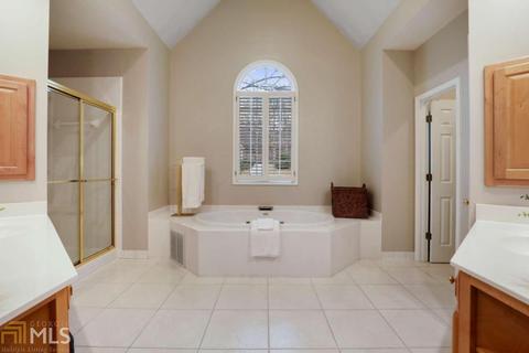 109 Grandcrest Dr, Suwanee, GA 30024 photo 23