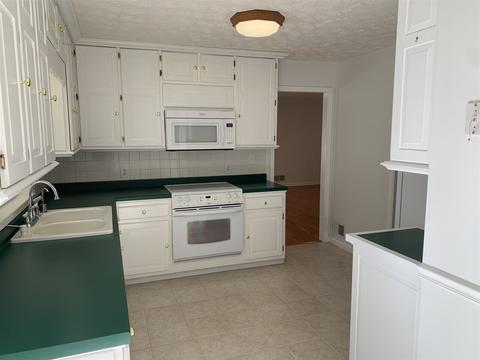 382 Mann Rd, Tyrone, GA 30290 photo 9