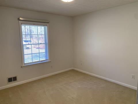 382 Mann Rd, Tyrone, GA 30290 photo 4