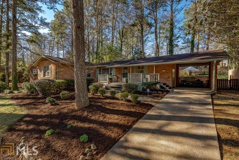 3862 Ensign Dr, Chamblee, GA 30341 photo 2